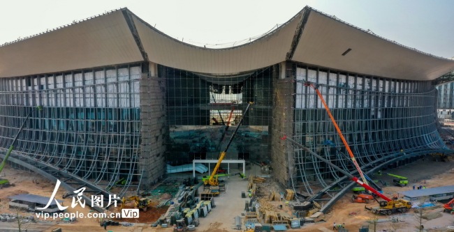 廣東廣(guǎng)州：國際金(jīn)融論壇會(huì)址建設如(ru)火如荼