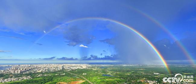 海口上空現雙彩(cǎi)虹景觀