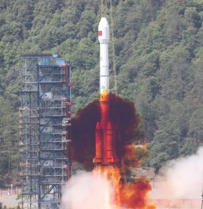 我國成(cheng)功發射第五十(shi)六顆北鬥導航(hang)衛星