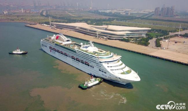 天(tian)津口岸迎(ying)三年來首(shǒu)艘國際郵(you)輪