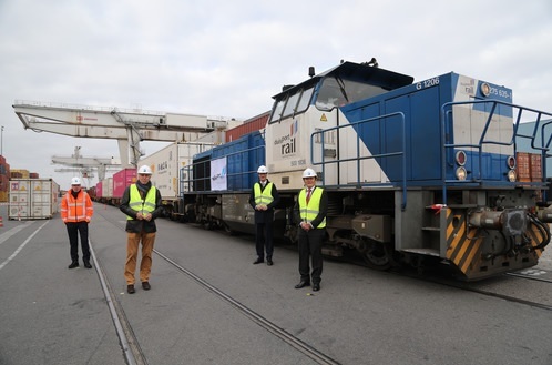 “脫鈎(gōu)”論喧嚣之(zhi)際，中歐企(qi)業搭橋梁(liang)增互信