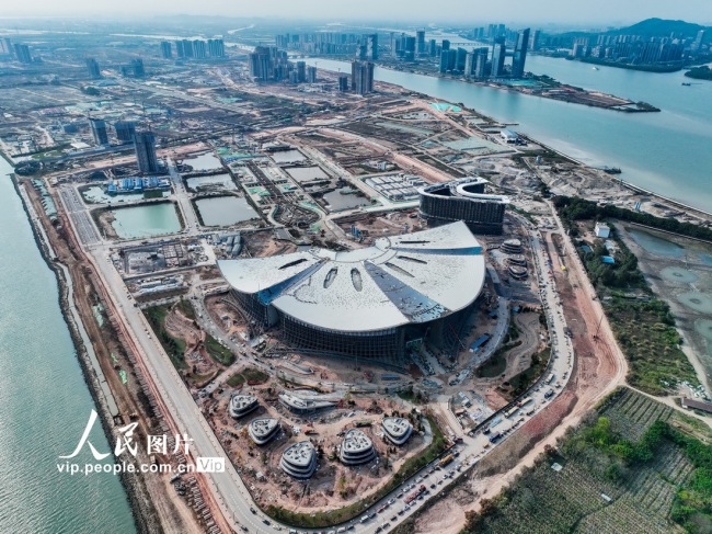 廣(guang)東廣州：國(guo)際金融論(lun)壇會址建(jiàn)設如火如(ru)荼