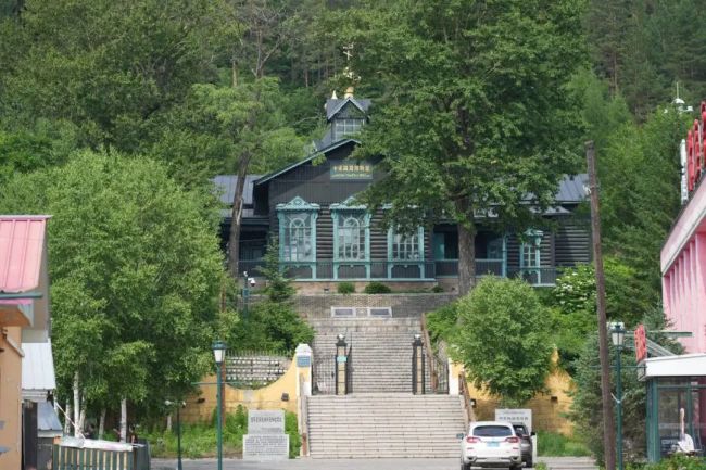 火(huǒ)車拉來的百(bǎi)年小鎮！坐高(gāo)鐵去一趟吧(ba)