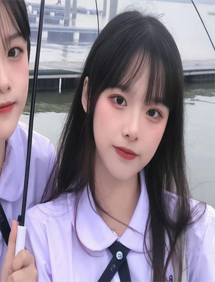 亞洲永久精品WW47春暖花開_白嫩小腳老師玉足足H交